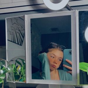 Meet your Posher, Madi